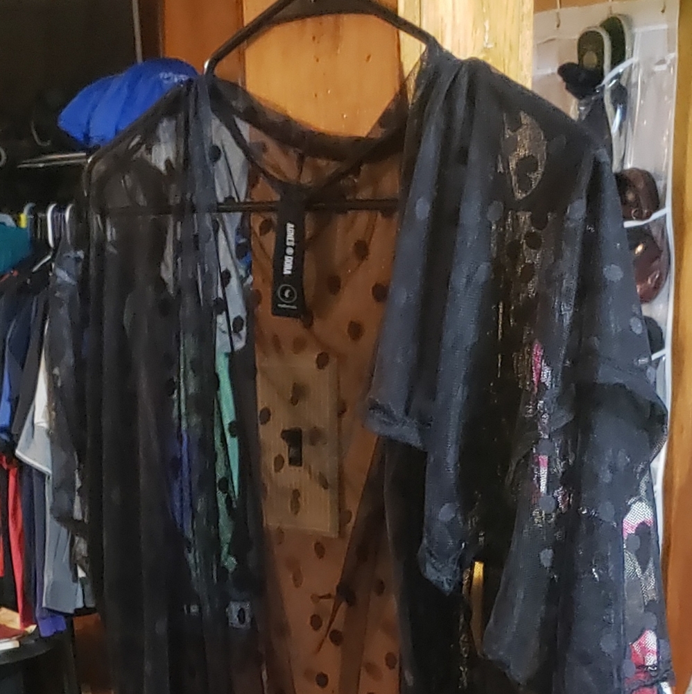Agnes and dora kimono